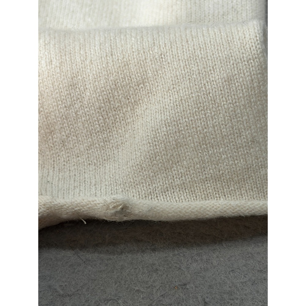 Saks Fifth Avenue Cashmere Sweater Women M Ivory Black Bow Quiet Luxury Feminine - Picture 13 of 14